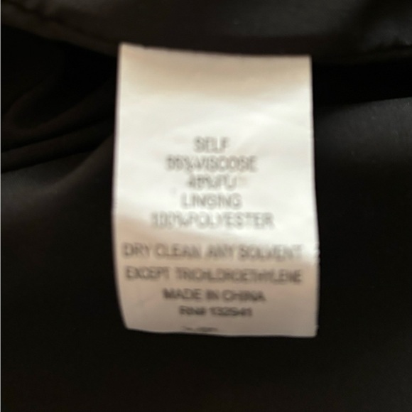 Amanda Uprichard Saffron blk slvlss faux leather mini dress w deep v nk SZ S - Picture 10 of 10